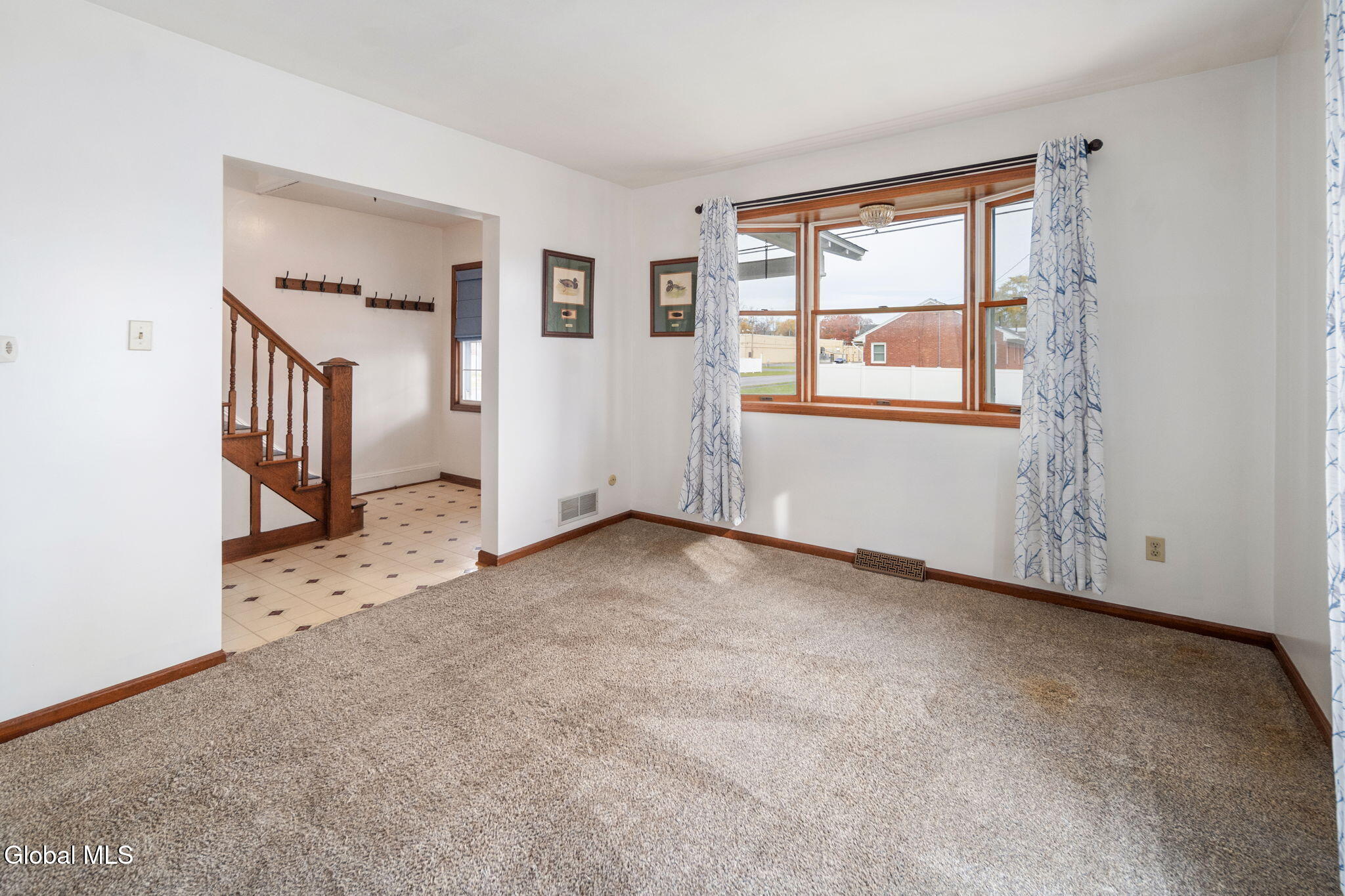 1356 Regal Avenue Schenectady, NY 12308 - Photo 6 of 56 6-1356RegalAve_07