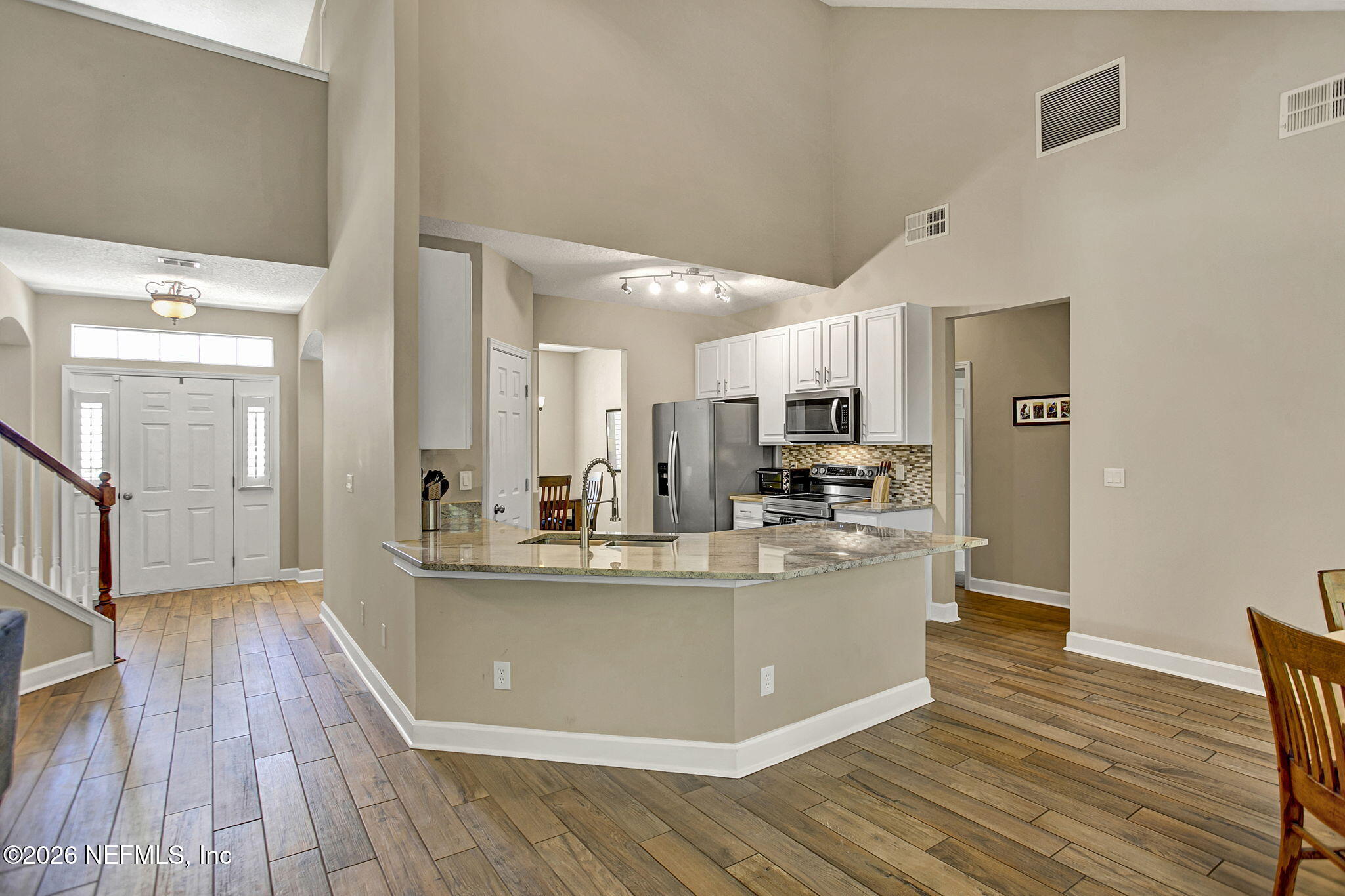237 Sparrow Branch Circle St. Johns, FL 32259 - Photo 16 of 51 Kitchen/Foyer View