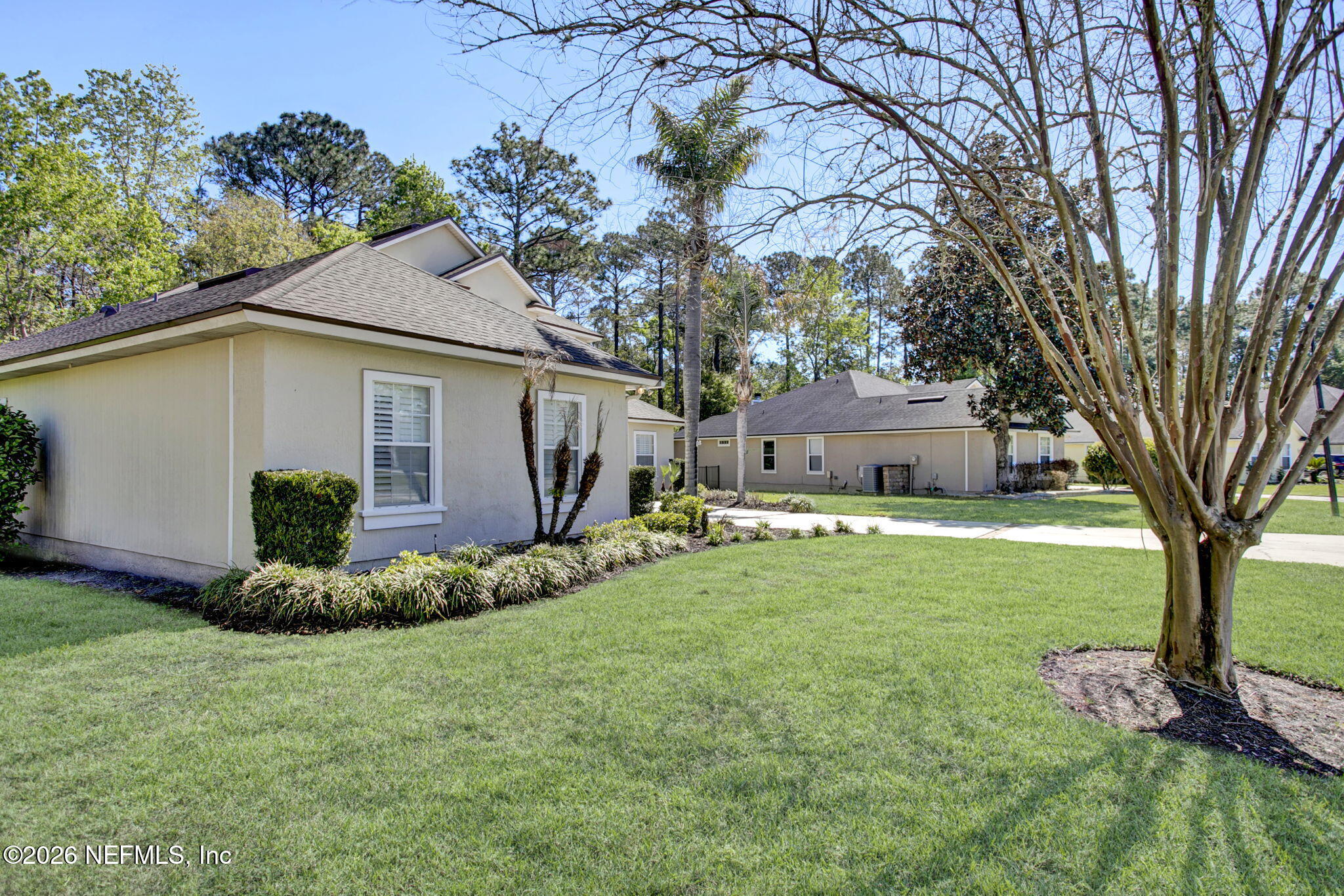 237 Sparrow Branch Circle St. Johns, FL 32259 - Photo 3 of 51 Left side of home