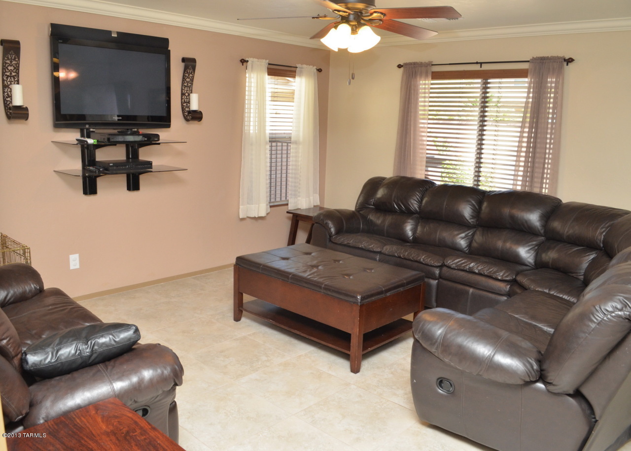 3619 East Fox Trotter Road Tucson, AZ 85739 - Photo 8 of 32