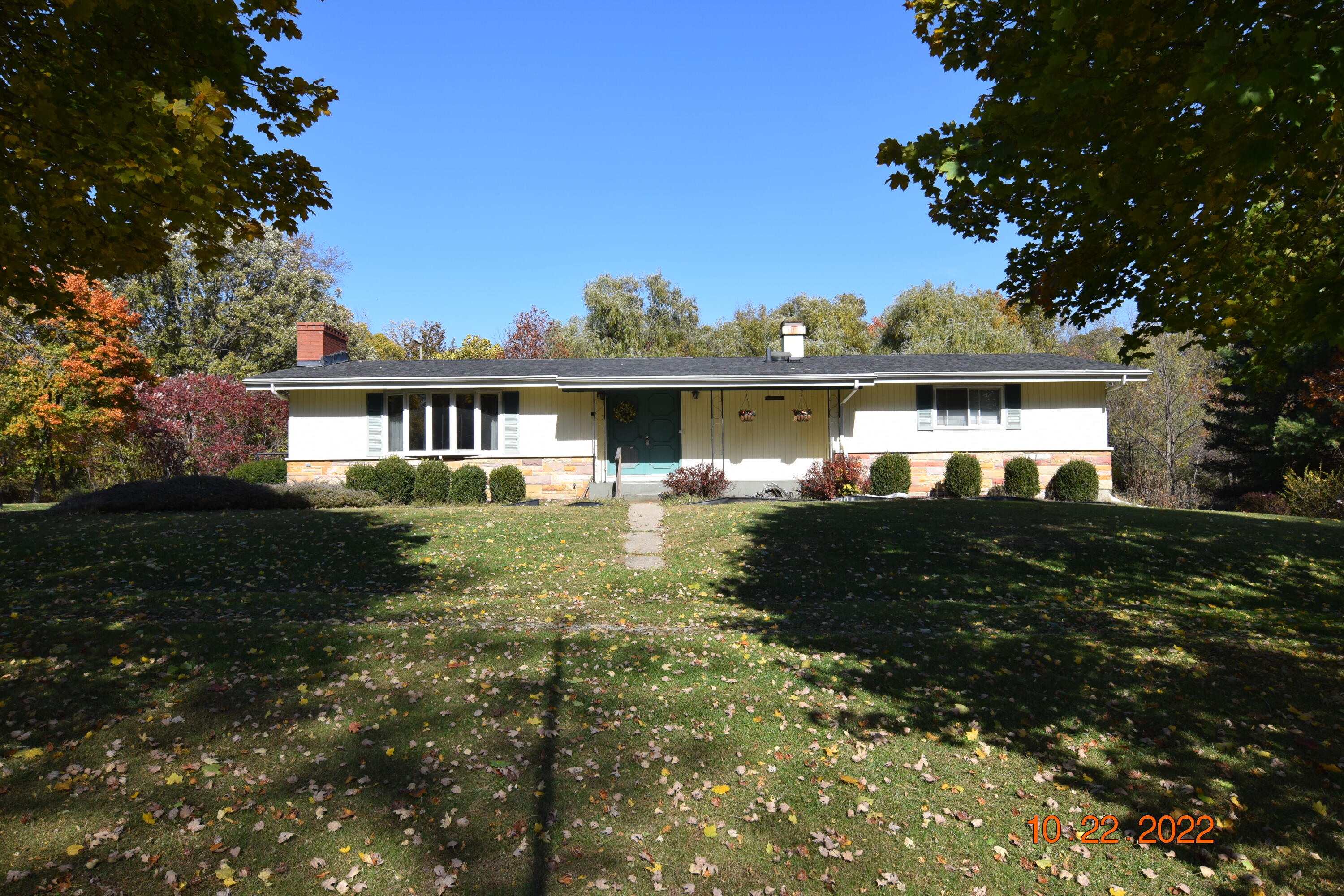 610 Miller Road Coldwater, MI 49036 - Photo 1 of 59 DSC_0749