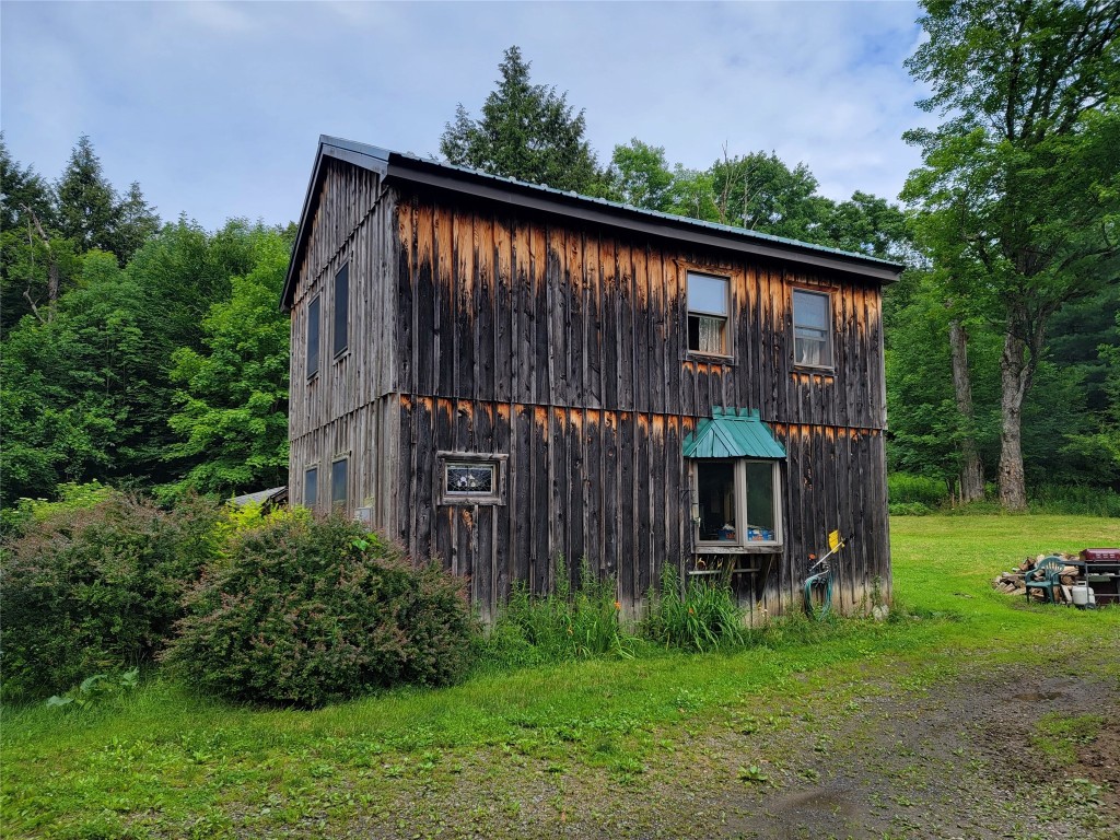 465 Cloverdale Road Chenango Forks, NY 13746 - Photo 1 of 19 Gallery Image 1
