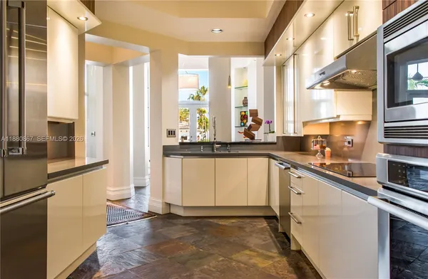 $15,000 | 3705 Northeast 214th Street, Unit 13, Aventura, FL 33180