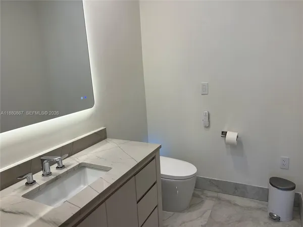 $15,000 | 3705 Northeast 214th Street, Unit 13, Aventura, FL 33180