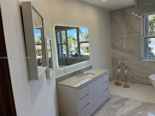 $15,000 | 3705 Northeast 214th Street, Unit 13, Aventura, FL 33180