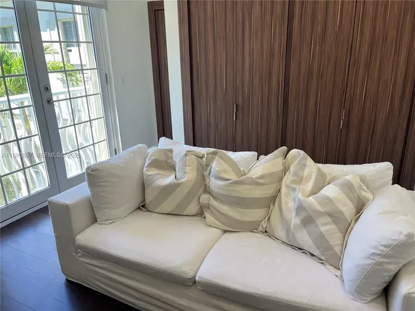 $15,000 | 3705 Northeast 214th Street, Unit 13, Aventura, FL 33180