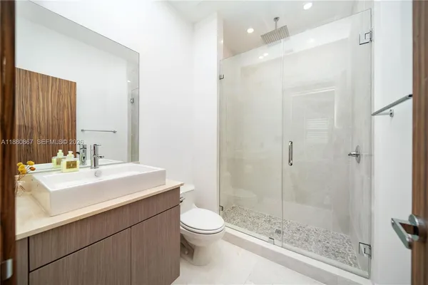 $15,000 | 3705 Northeast 214th Street, Unit 13, Aventura, FL 33180