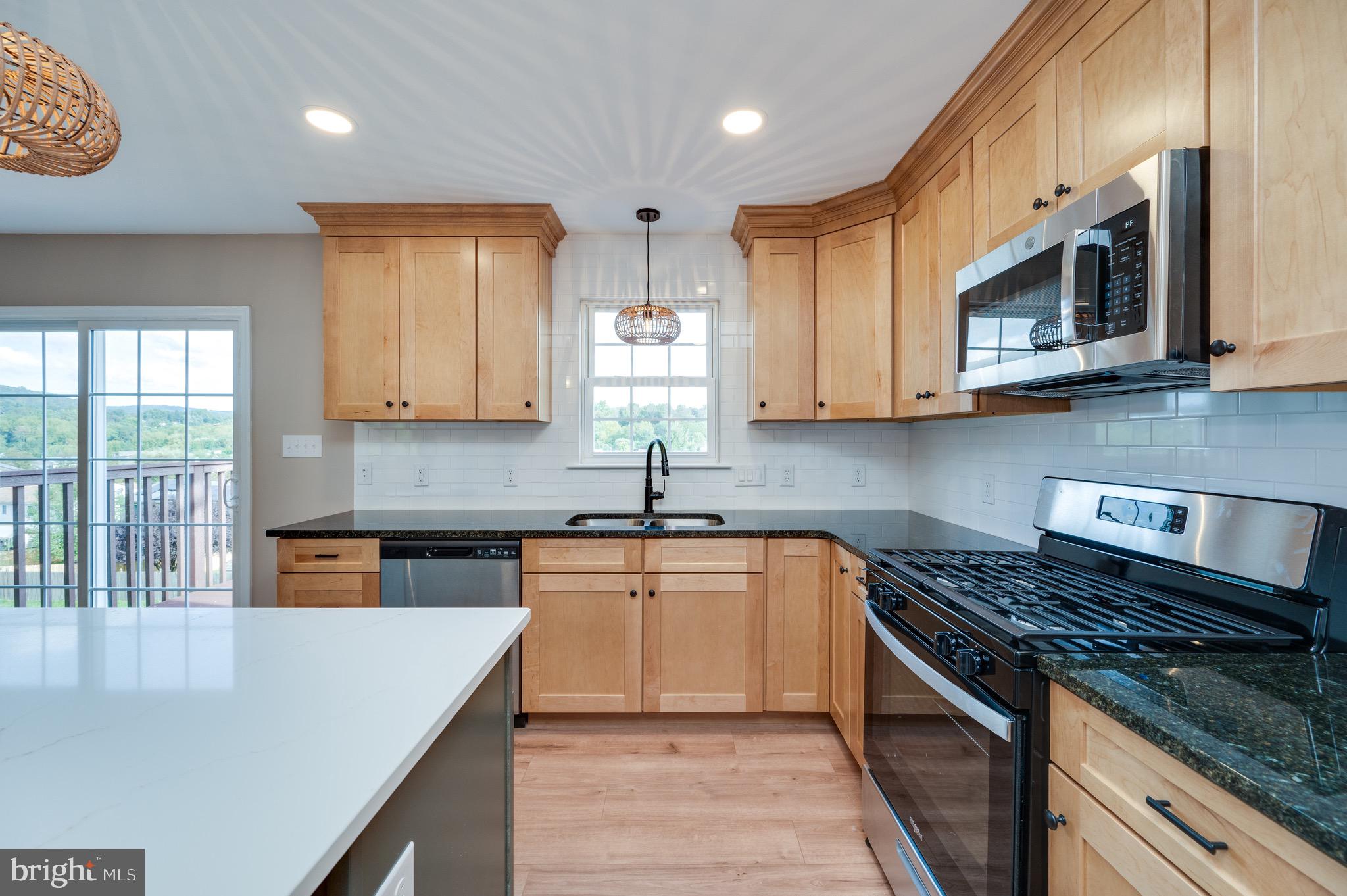 4461 Hillside Road Reading, PA 19606 - Photo 12 of 38 Gallery Image 12