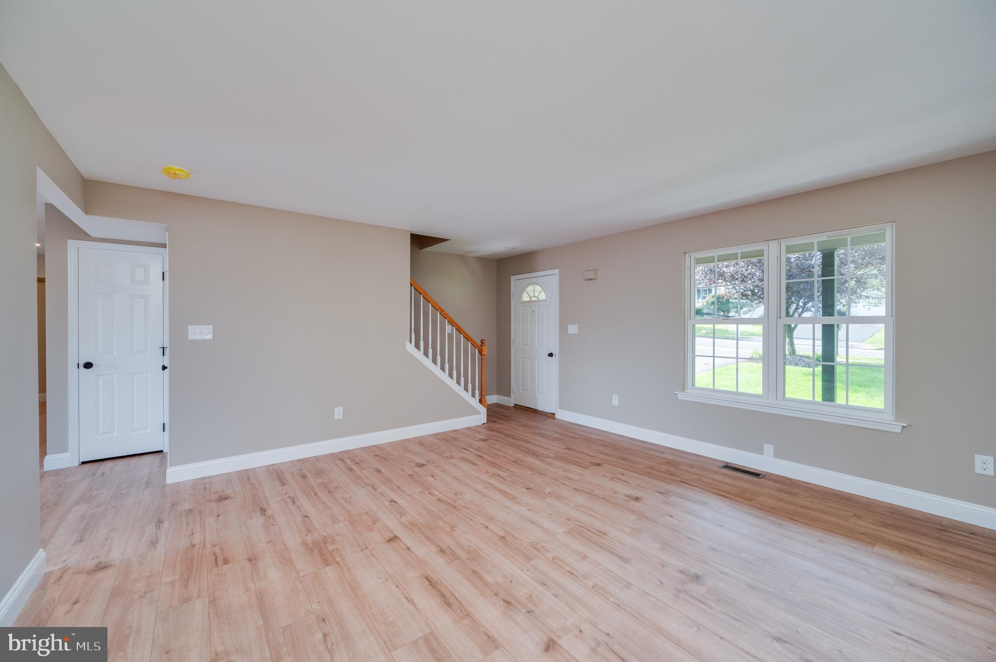 4461 Hillside Road Reading, PA 19606 - Photo 4 of 38 Gallery Image 4