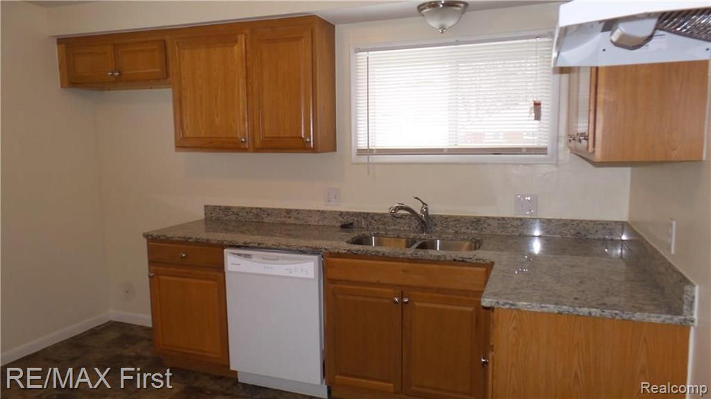 11166 Unity Drive Warren, MI 48089 - Photo 12 of 27