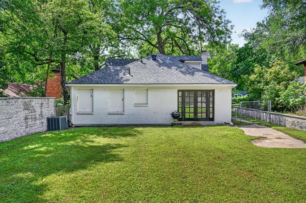 304 Appian Way Dallas, TX 75216 - Photo 20 of 21