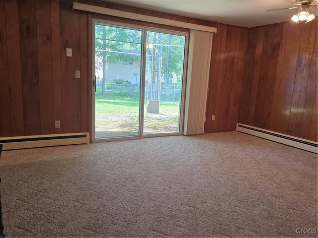 $299,900 | 4777 Glencrest Avenue, Clay, NY 13088