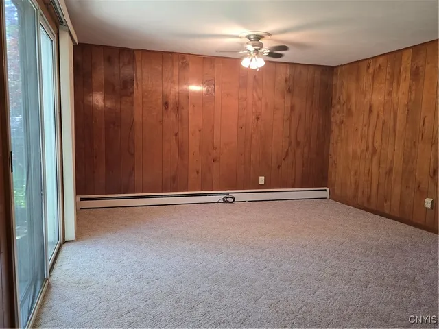 $299,900 | 4777 Glencrest Avenue, Clay, NY 13088