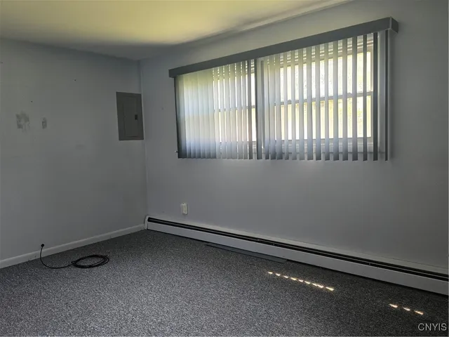 $299,900 | 4777 Glencrest Avenue, Clay, NY 13088