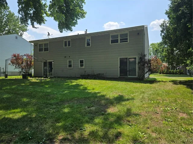 $299,900 | 4777 Glencrest Avenue, Clay, NY 13088