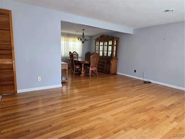 $299,900 | 4777 Glencrest Avenue, Clay, NY 13088