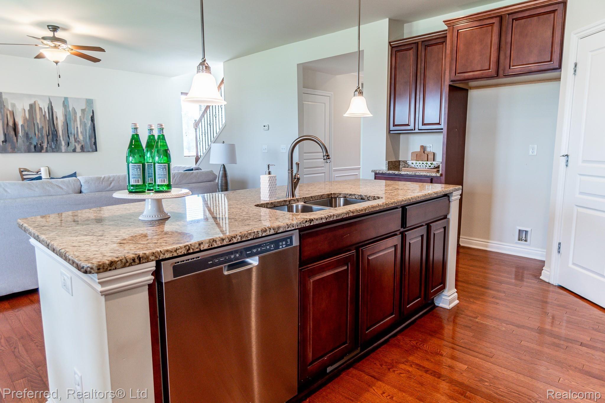 2531 Barkhill Road Canton, MI 48188 - Photo 12 of 33 -15.jpg
