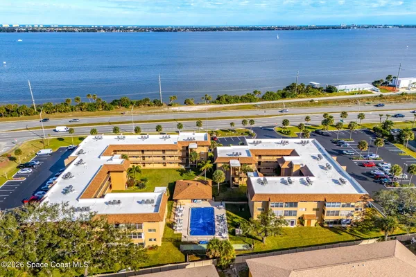 $129,900 | 3210 North Harbor City Boulevard, Unit 209, Melbourne, FL 32935