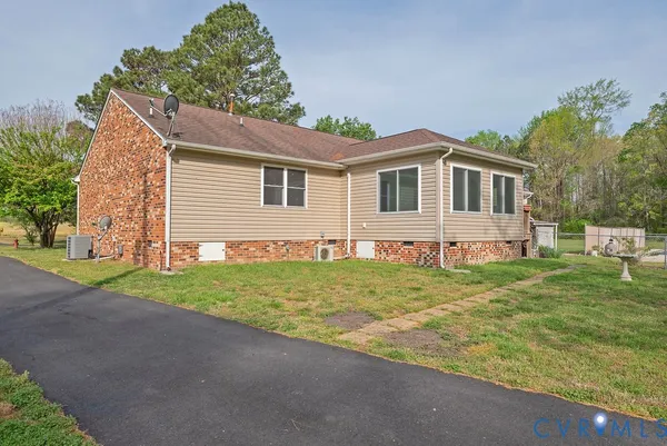 $415,000 | 13609 Old Stage Road, Dinwiddie, VA 23841