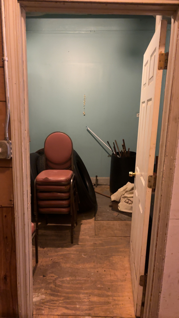 3510 West 63rd Street Chicago, IL 60629 - Photo 13 of 35