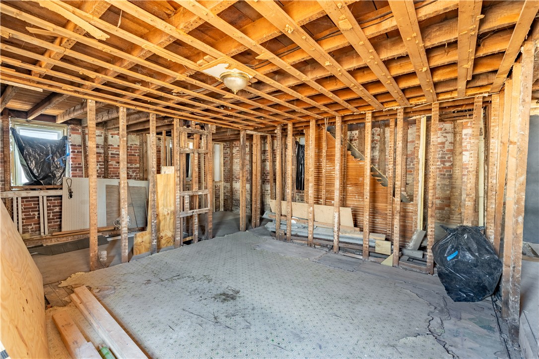 241 Cato Street Woonsocket, RI 02895 - Photo 28 of 38 Floor 1