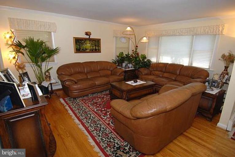 1118 Kathryn Road Silver Spring, MD 20904 - Photo 23 of 30 Living Room #2