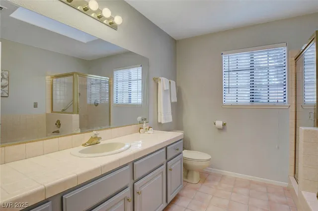 $1,895 | 2851 South Valley View Boulevard, Unit 1016, Las Vegas, NV 89102