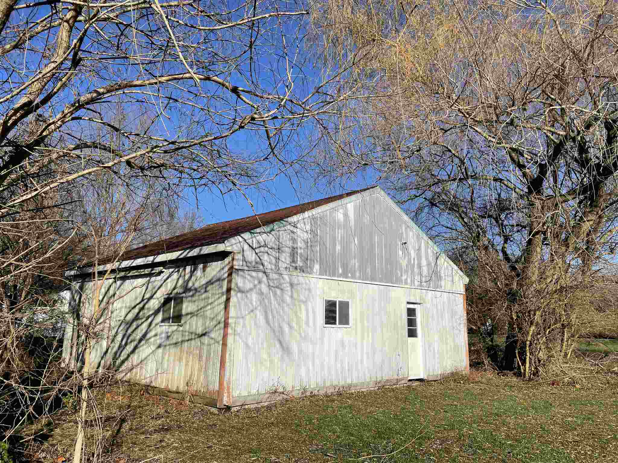 1939 South Town Lake Road Akron, IN 46910 - Photo 31 of 32