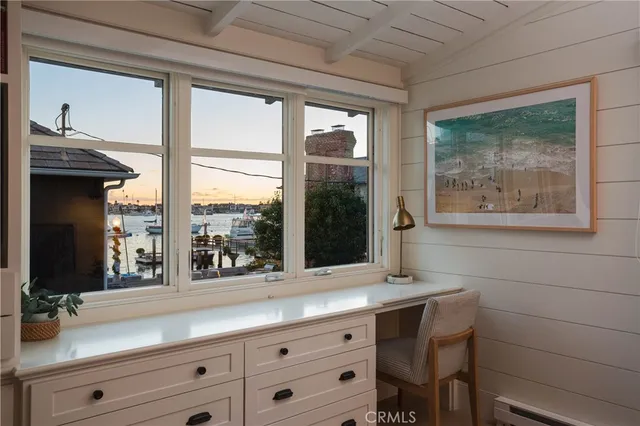 $3,695,000 | 104 Onyx Avenue, Newport Beach, CA 92662