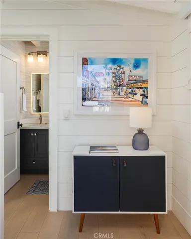 $3,695,000 | 104 Onyx Avenue, Newport Beach, CA 92662