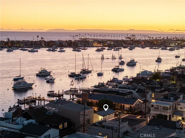 $3,695,000 | 104 Onyx Avenue, Newport Beach, CA 92662