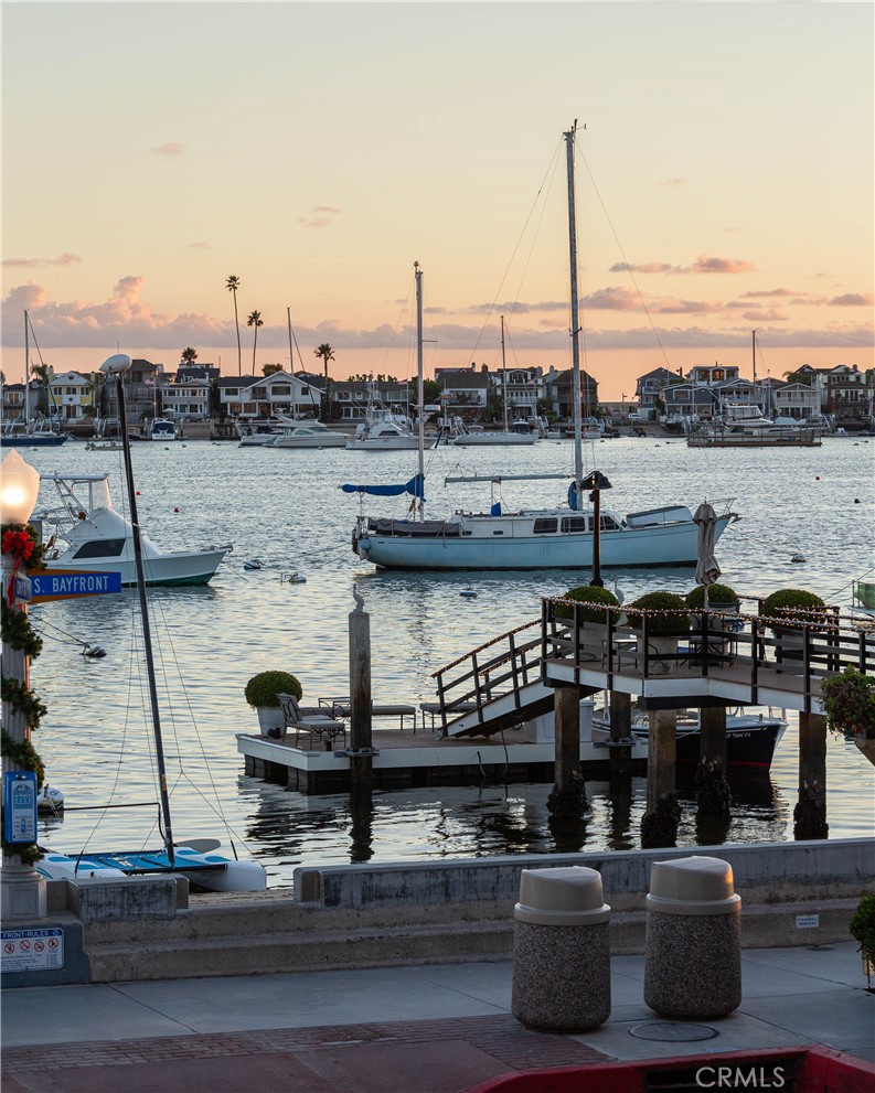 104 Onyx Avenue Newport Beach, CA 92662 - Photo 29 of 34