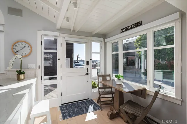 $3,695,000 | 104 Onyx Avenue, Newport Beach, CA 92662