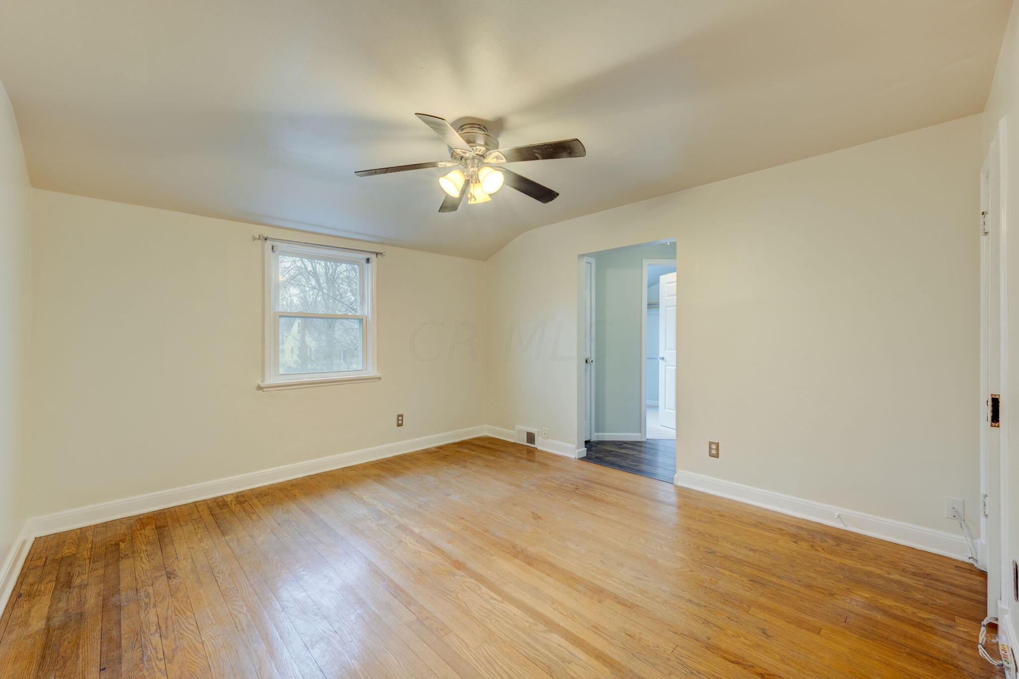 621 Garden Road Columbus, OH 43214 - Photo 24 of 38 Owner Suite Bedroom # 3