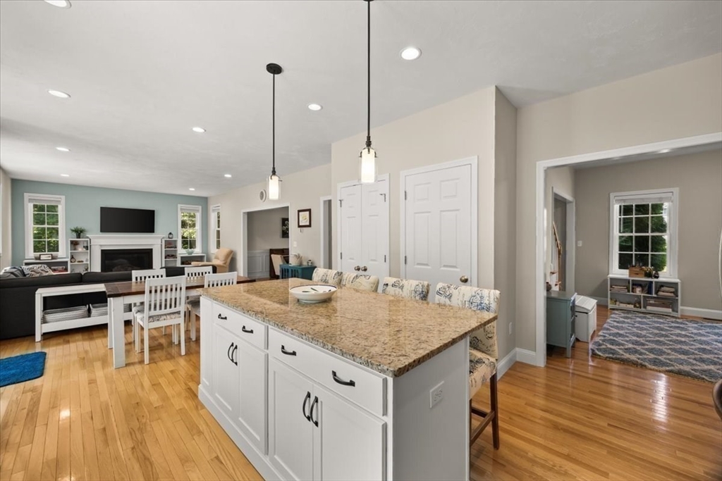 16 Summit Circle Wrentham, MA 02093 - Photo 8 of 42