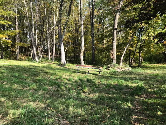 $150,000 | Ore Hill Road, Lakeville, CT 06039