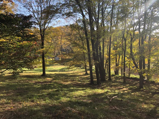 $150,000 | Ore Hill Road, Lakeville, CT 06039