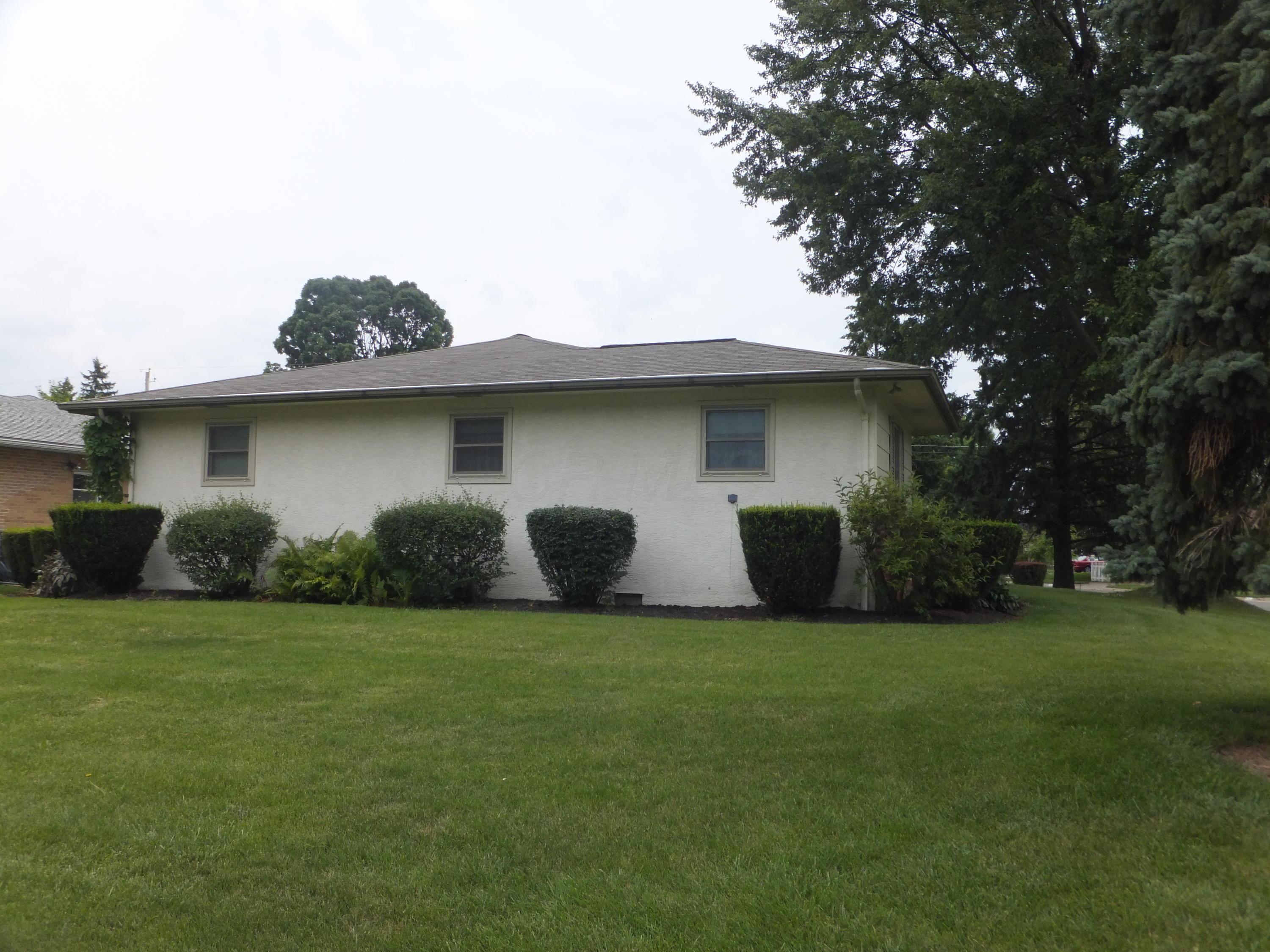 4792 Maize Road Columbus, OH 43229 - Photo 3 of 7 Gallery Image 3
