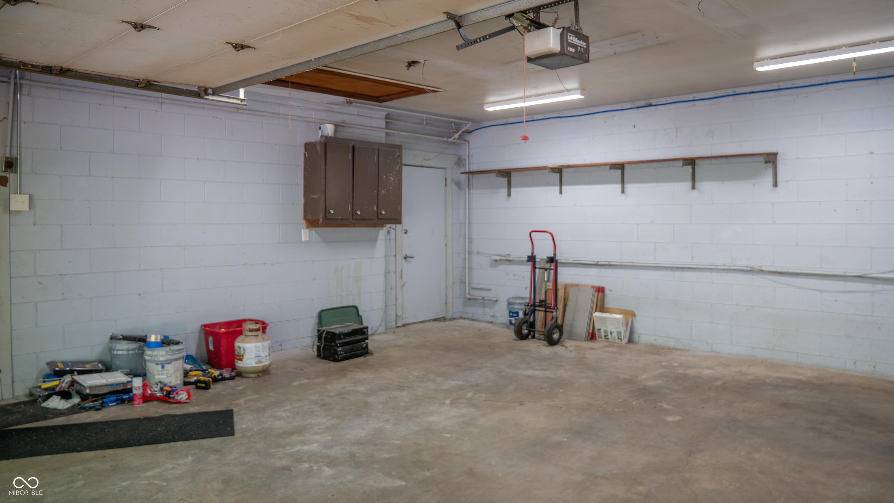 5855 Andover Road Indianapolis, IN 46220 - Photo 34 of 59