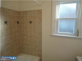7349 Ryers Avenue Philadelphia, PA 19111 - Photo 5 of 10 Bathroom