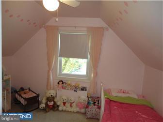 7349 Ryers Avenue Philadelphia, PA 19111 - Photo 7 of 10 Bedroom