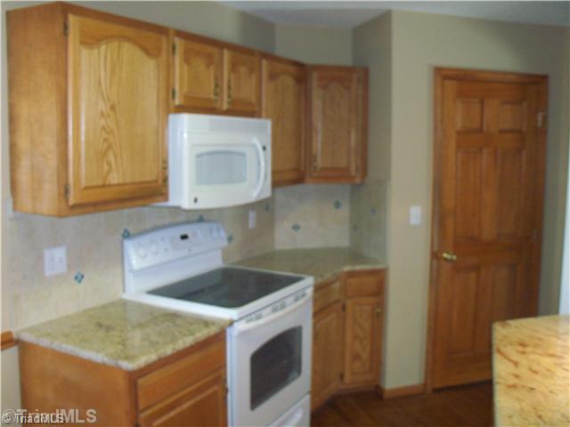 1393 Enterprise Road Lexington, NC 27295 - Photo 5 of 16 Kitchen.