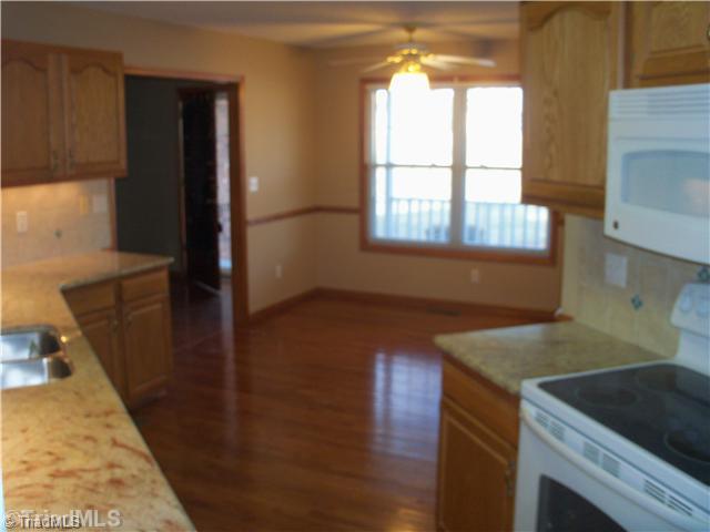 1393 Enterprise Road Lexington, NC 27295 - Photo 6 of 16 Kitchen.