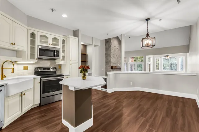 $3,500 | 3235 Cole Avenue, Unit 105, Dallas, TX 75204