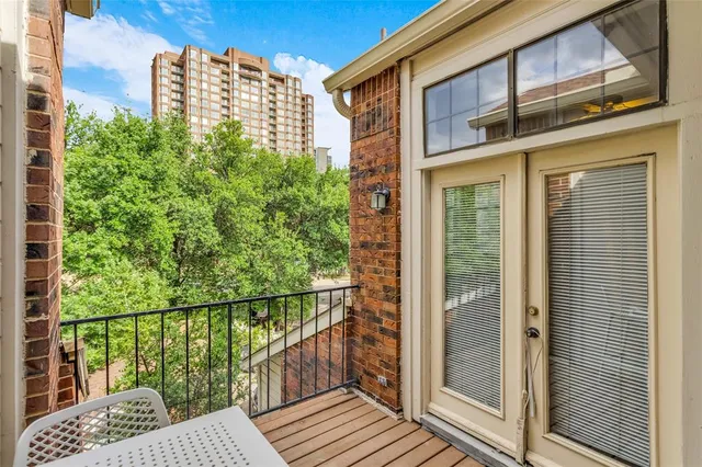 $3,500 | 3235 Cole Avenue, Unit 105, Dallas, TX 75204