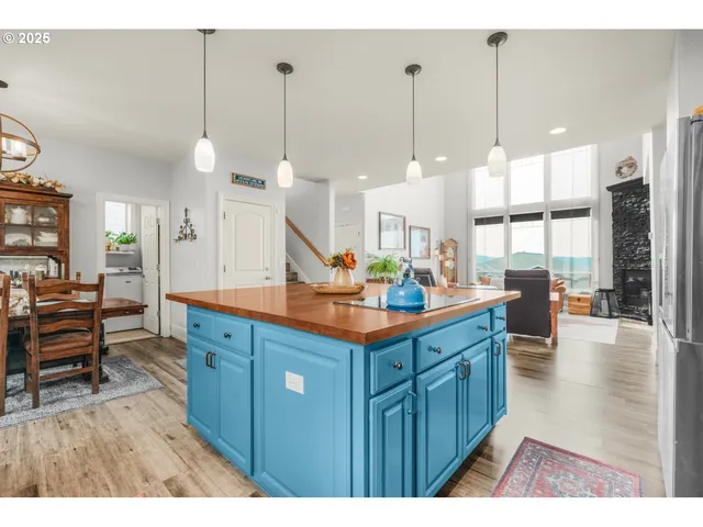 $675,000 | 3561 Z Street, Washougal, WA 98671