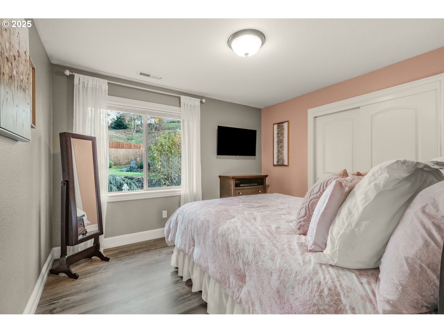 3561 Z Street Washougal, WA 98671 - Photo 30 of 41 a bedroom with a bed tv and a window