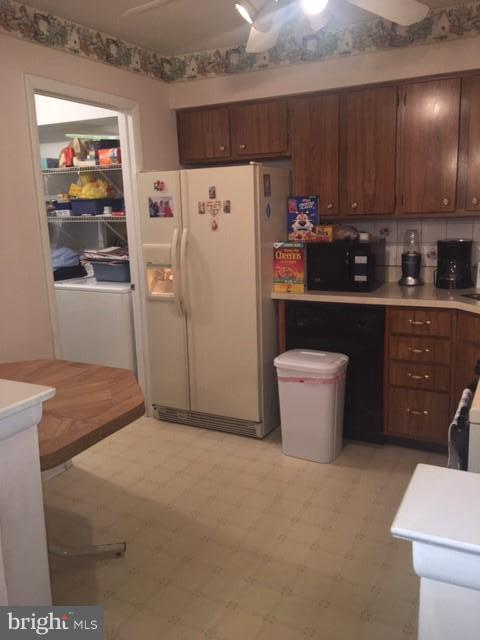 2 Devon Place Sewell, NJ 08080 - Photo 12 of 24 Eat-in kitchen