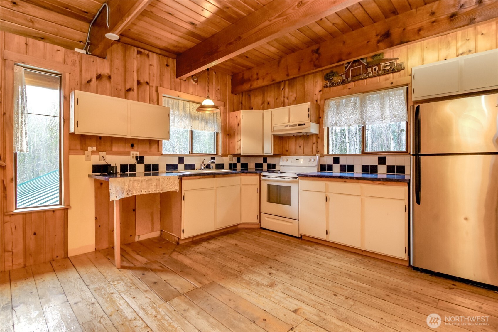 37416 304th Way Southeast Enumclaw, WA 98022 - Photo 17 of 35