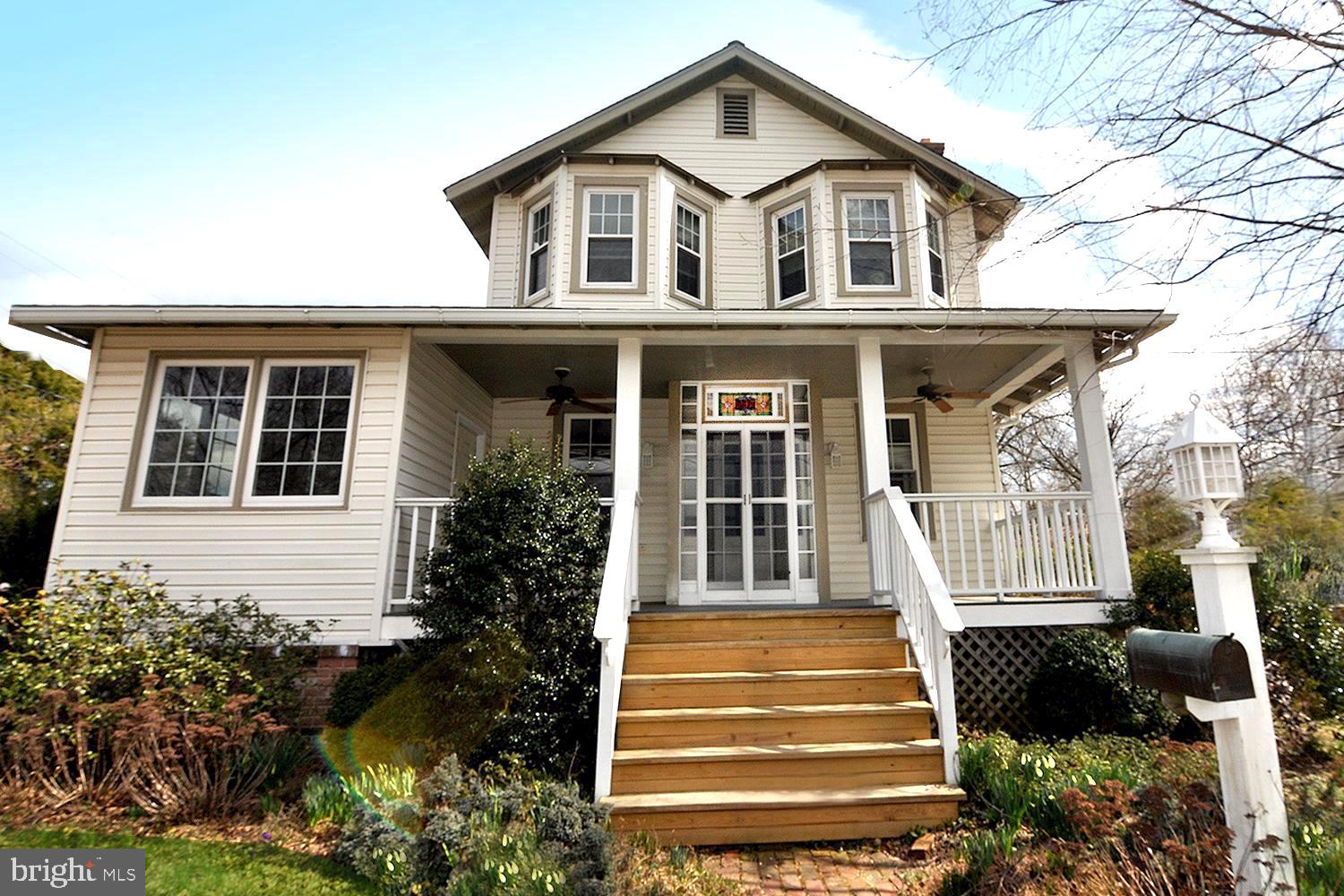 237 Carvel Road Pasadena, MD 21122 - Photo 4 of 44 Upper Level with Two Bay Window Bumpouts